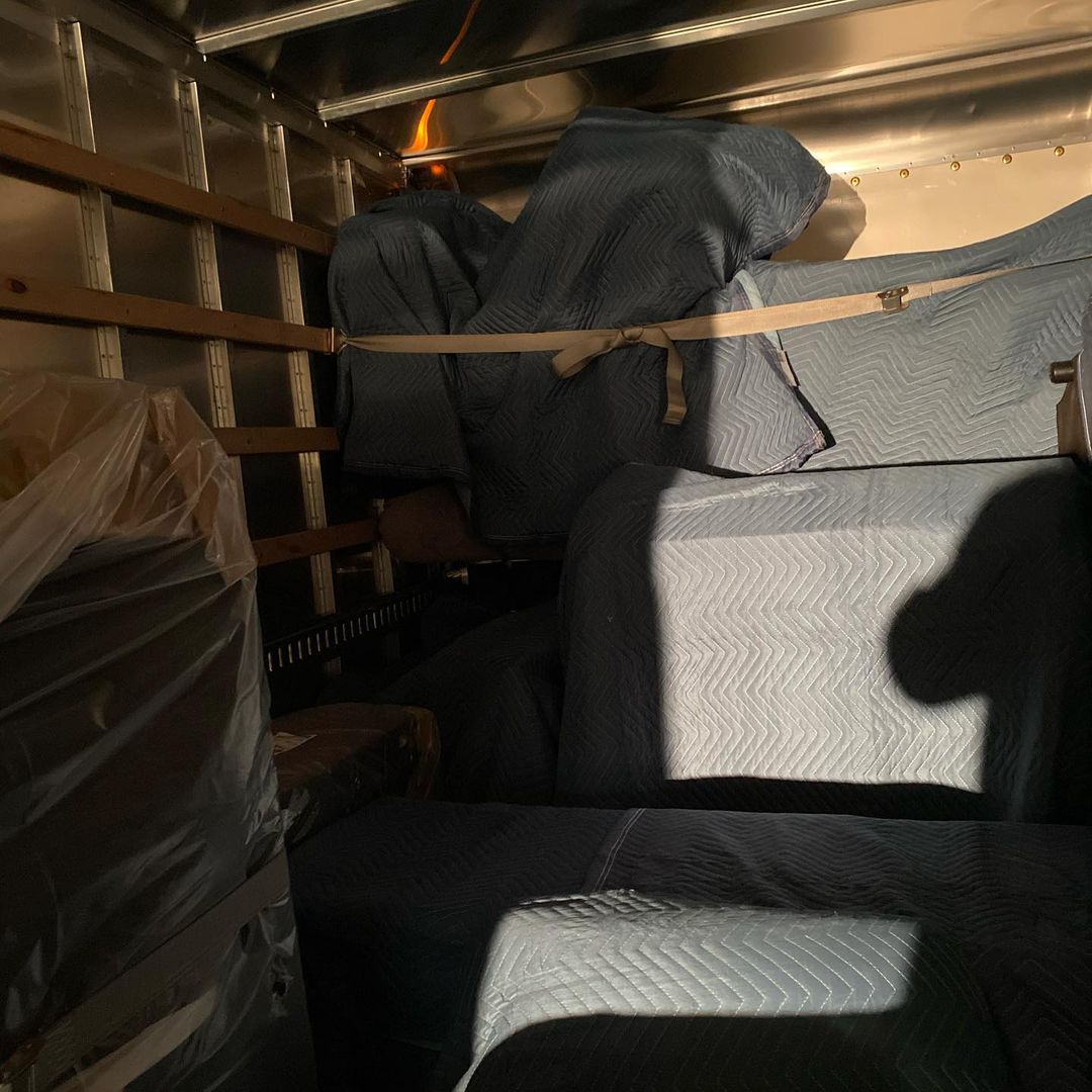 Dependable Eviction Movers serving West Farmington, OH